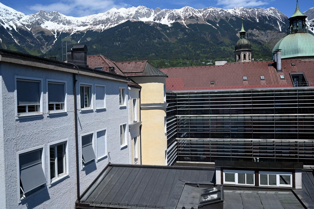 Maria Eichhorn (1992), Nistkasten, Innsbruck, Tiroler Landesmuseum, Ferdinandeum, 1992, Bild 3/4