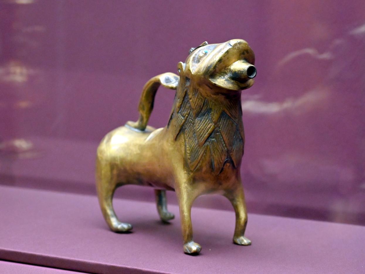 Aquamanile, Innsbruck, Tiroler Landesmuseum, Ferdinandeum, Mittelalter 3, um 1200, Bild 2/3
