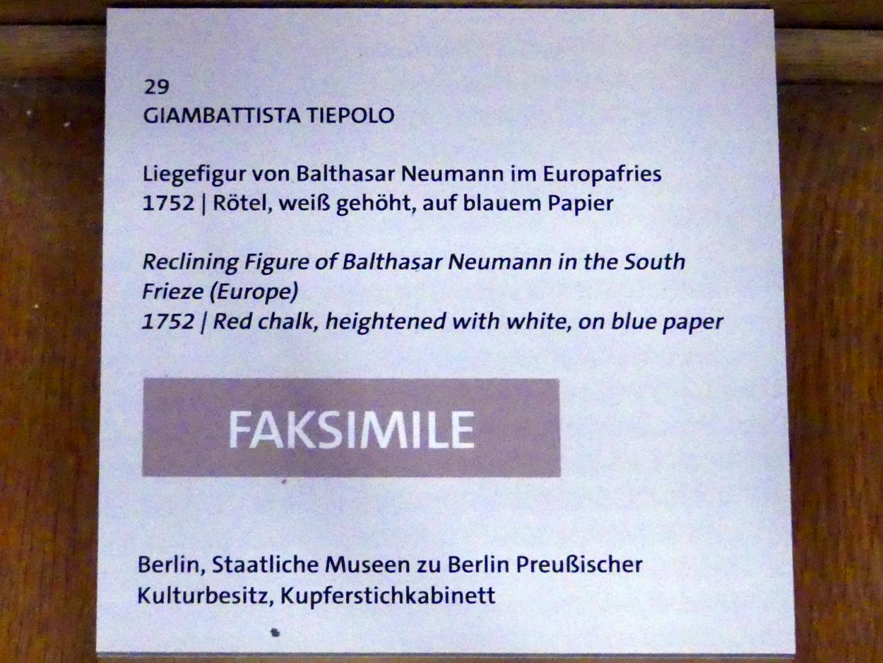 Giovanni Battista Tiepolo (1715–1785), Liegefigur von Balthasar Neumann im Europafries (Faksimile), Würzburg, Martin von Wagner Museum, Ausstellung "Tiepolo und seine Zeit in Würzburg" vom 31.10.2020-15.07.2021, Saal 2, 1752, Bild 3/4