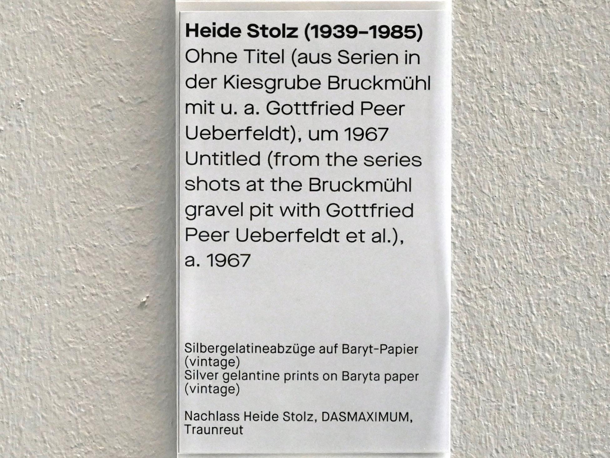 Heide Stolz (1960–1969), Ohne Titel (aus Serien in der Kiesgrube Bruckmühl mit u.a. Gottfried Peer Ueberfeldt), Chemnitz, Museum Gunzenhauser, Saal 1.10 - Uwe Lausen und Heide Stolz, um 1967, Bild 2/2