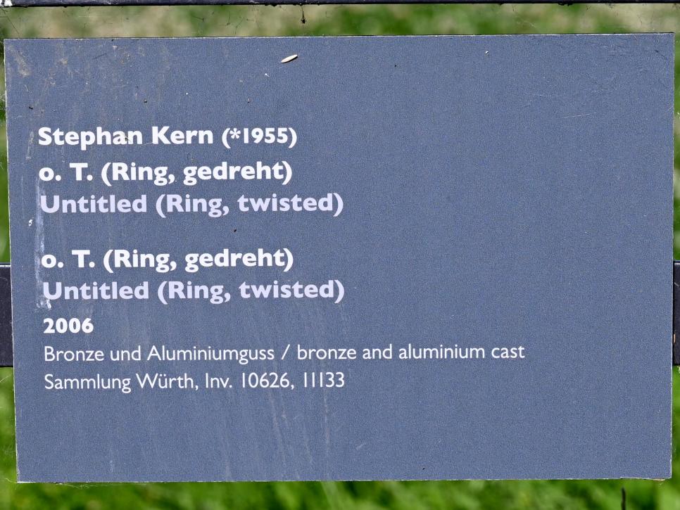 Stephan Kern (2005–2006), o. T. (Ring, gedreht), Künzelsau, Skulpturengarten am Carmen Würth Forum, 2006, Bild 6/6