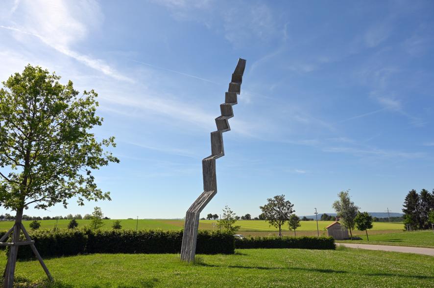 Magdalena Jetelová (1994–2017), Treppe, Künzelsau, Skulpturengarten am Carmen Würth Forum, 2010, Bild 2/6