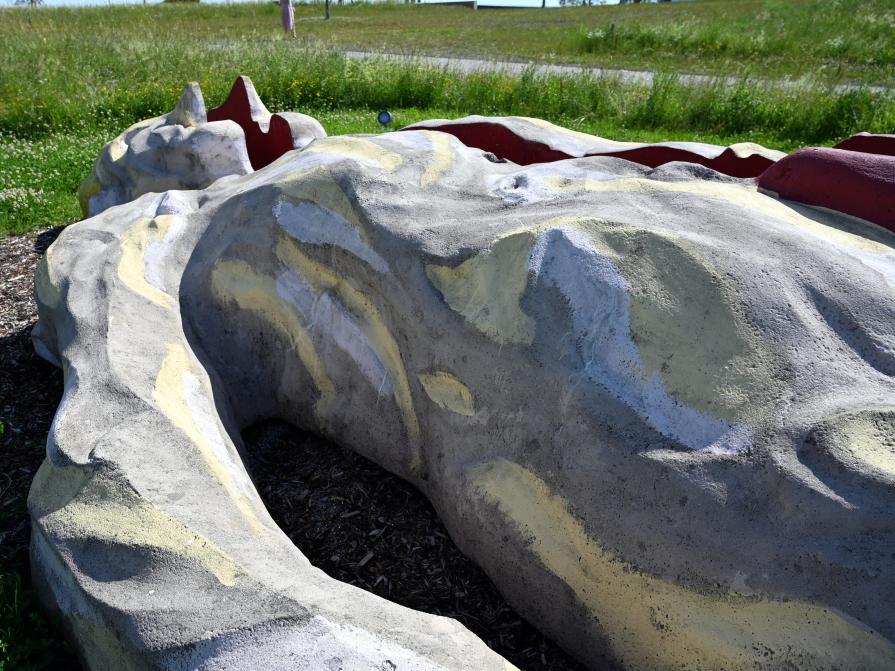 Alfred Hrdlicka (1957–1994), King Lear - Der geteilte Mensch, Künzelsau, Skulpturengarten am Carmen Würth Forum, 1994, Bild 3/9