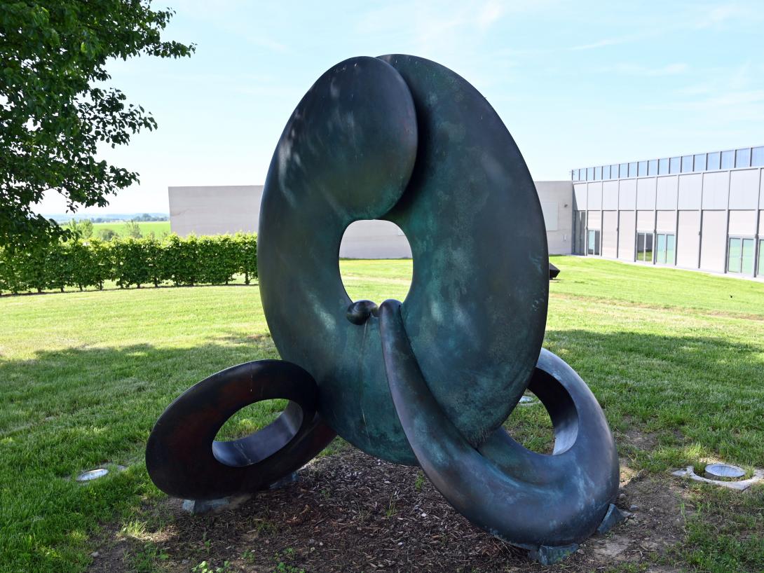 Lun Tuchnowski (2006–2018), Pi, Künzelsau, Skulpturengarten am Carmen Würth Forum, 2006, Bild 4/5