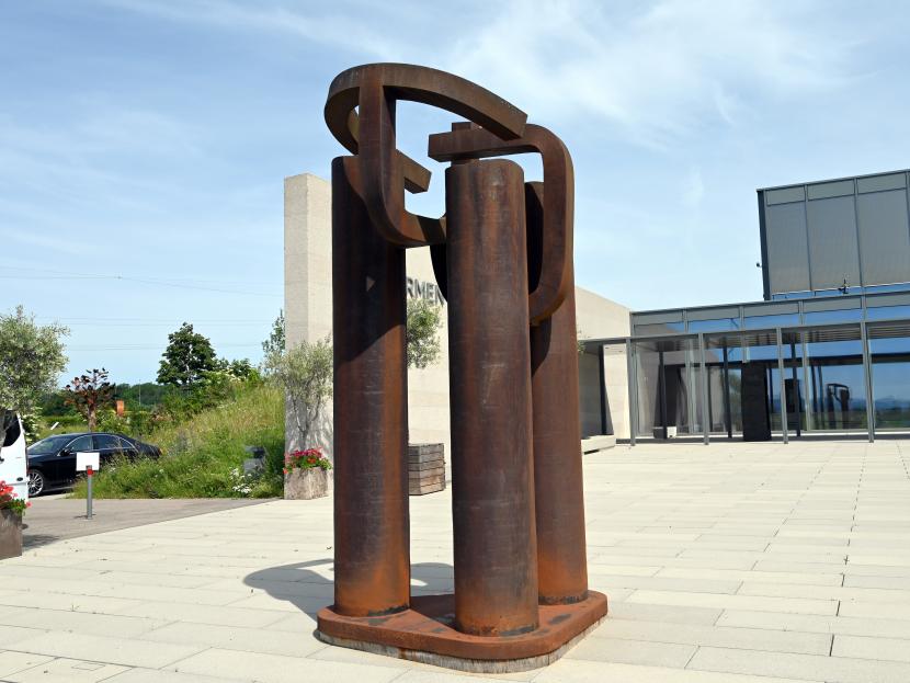 Eduardo Chillida (1955–1997), Wald III, Künzelsau, Skulpturengarten am Carmen Würth Forum, 1989, Bild 2/6