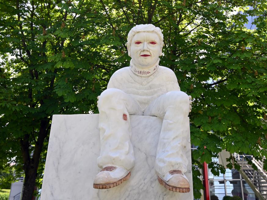 Markus Redl (2008–2019), Stein 73/64 [Exitus], Künzelsau, Skulpturengarten am Carmen Würth Forum, 2008, Bild 3/8