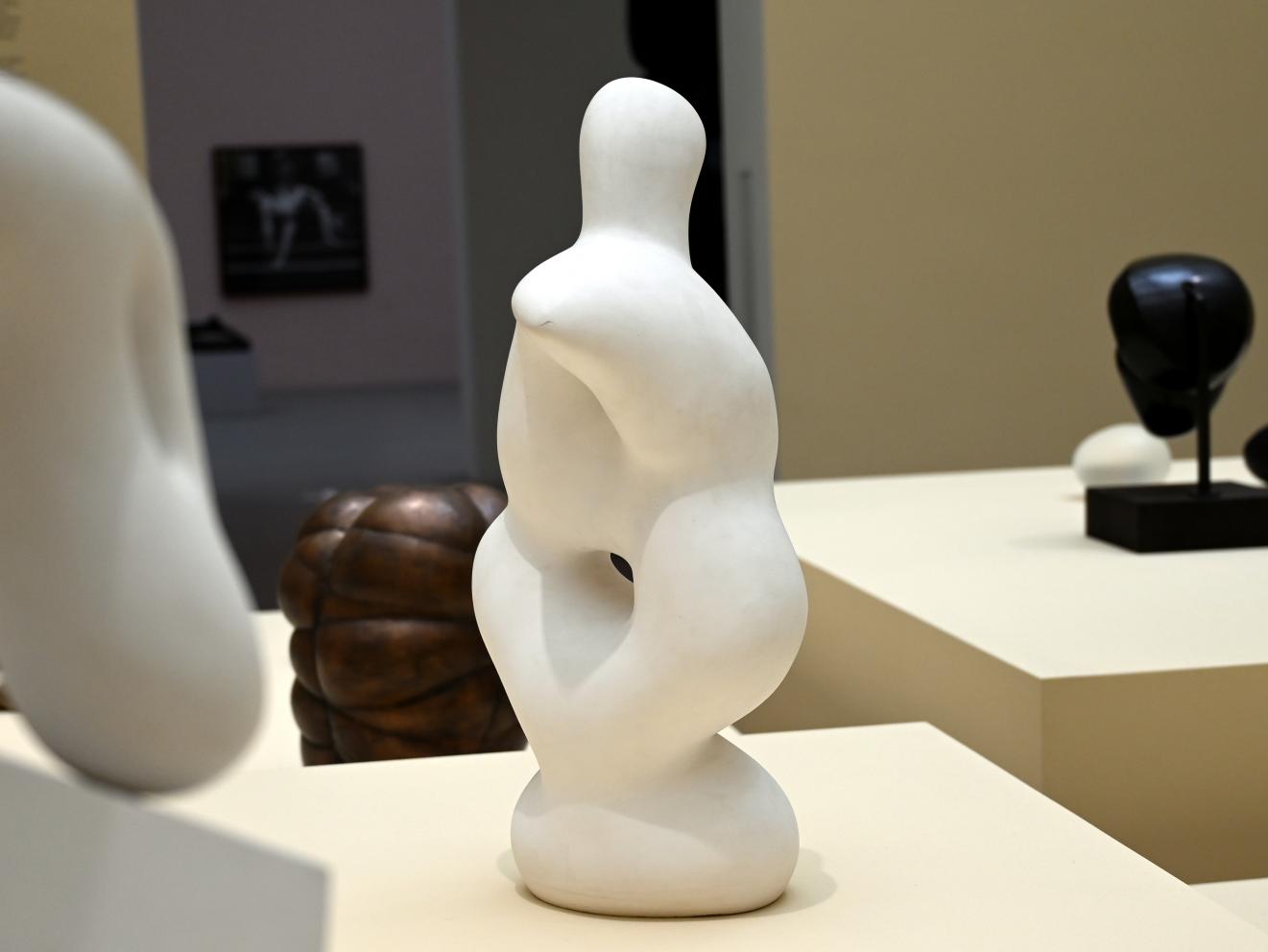 Hans (Jean) Arp (1914–1965), Waldhut, München, Pinakothek der Moderne, Saal 5, 1960, Bild 2/3