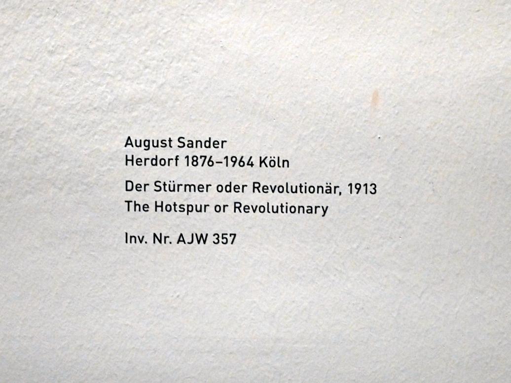 August Sander (1911–1925), Der Stürmer oder Revolutionär, München, Pinakothek der Moderne, Saal 10, 1913, Bild 2/2
