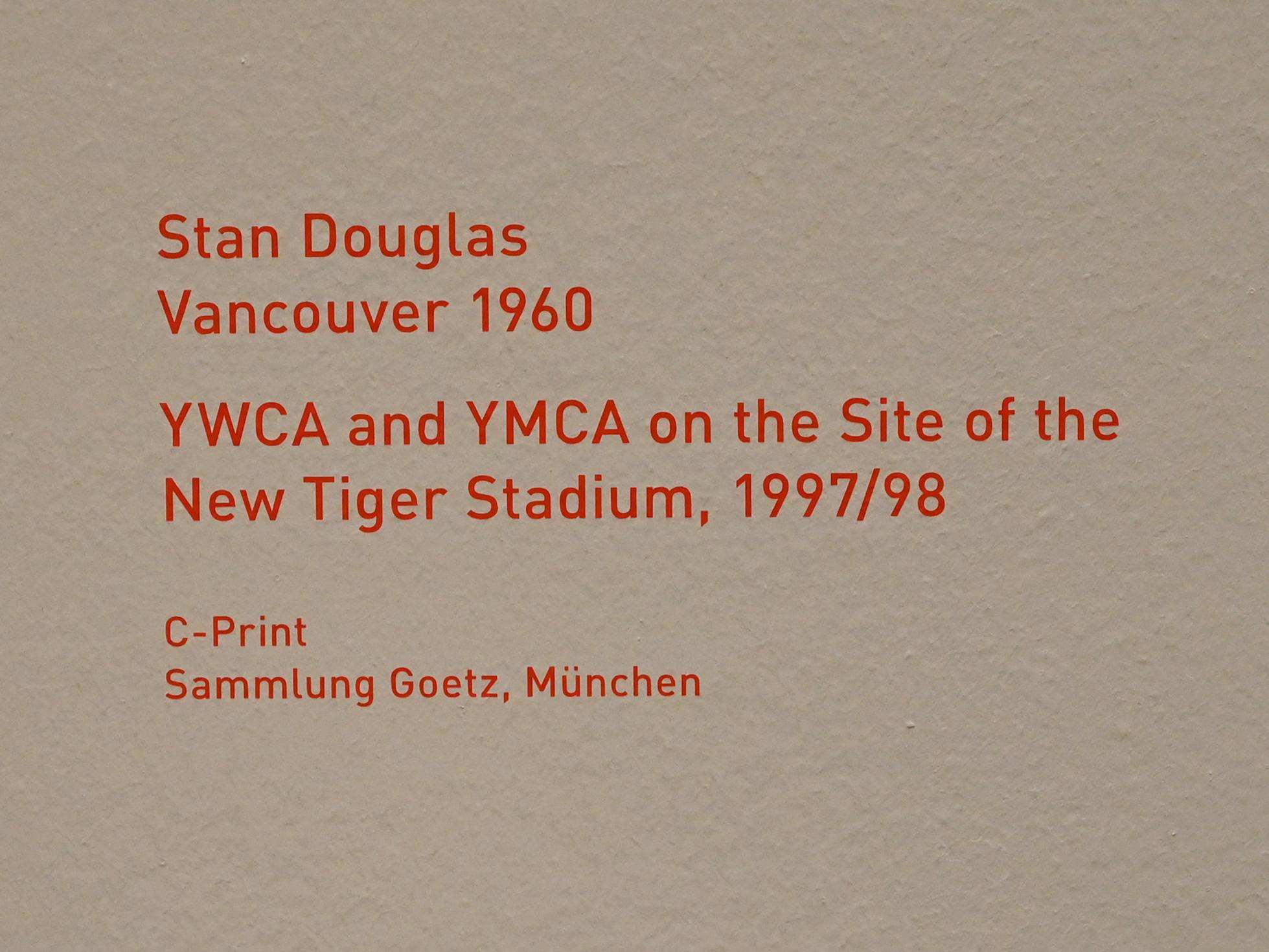 Stan Douglas (1997), YWCA and YMCA on the Site of the New Tiger Stadium, München, Pinakothek der Moderne, Saal 12, 1997–1998, Bild 2/2