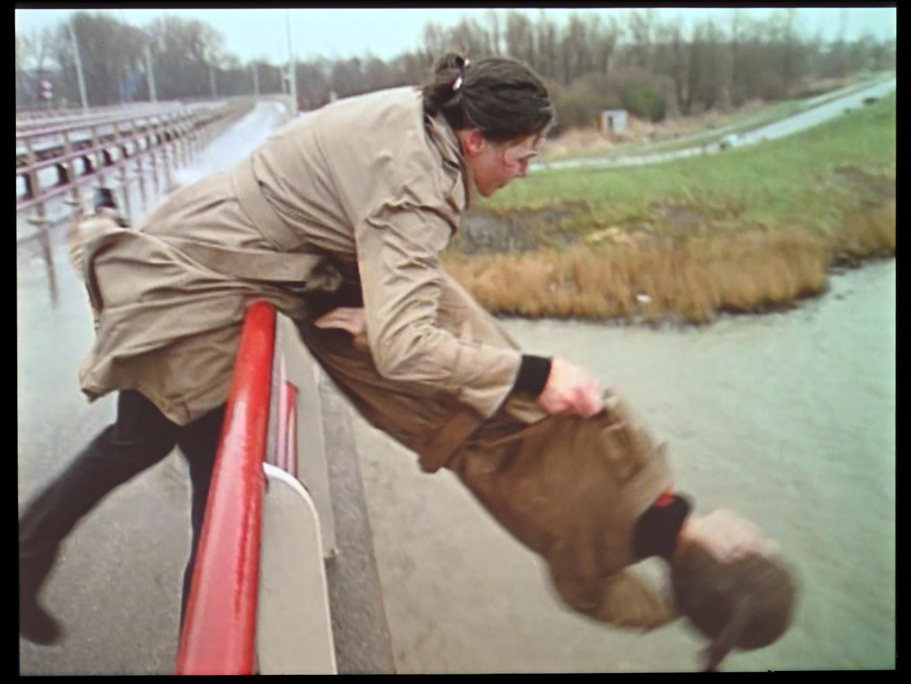 Mathilde ter Heijne (2000–2005), Mathilde, Mathilde..., München, Pinakothek der Moderne, Saal 30a, 2000, Bild 5/9