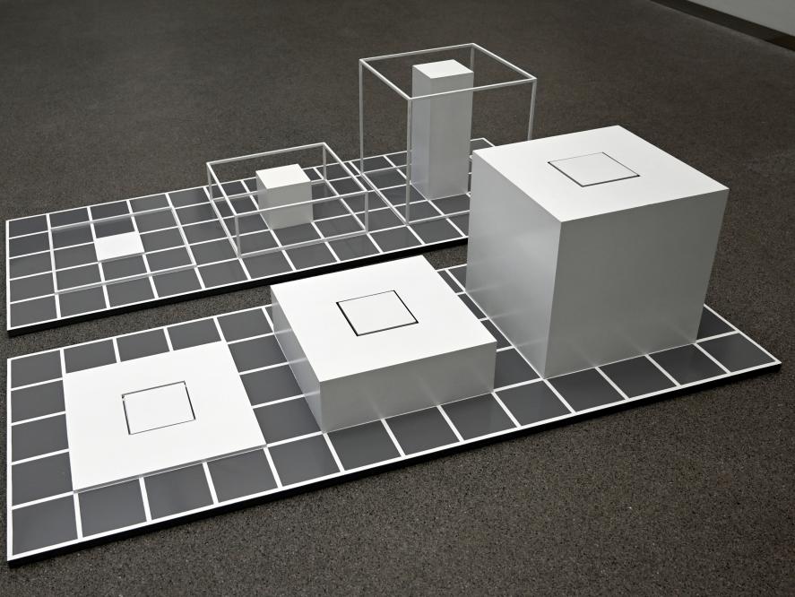 Sol LeWitt (1962–1970), 3 Part Set D 159, München, Pinakothek der Moderne, Saal 34 2021, 1967, Bild 2/4