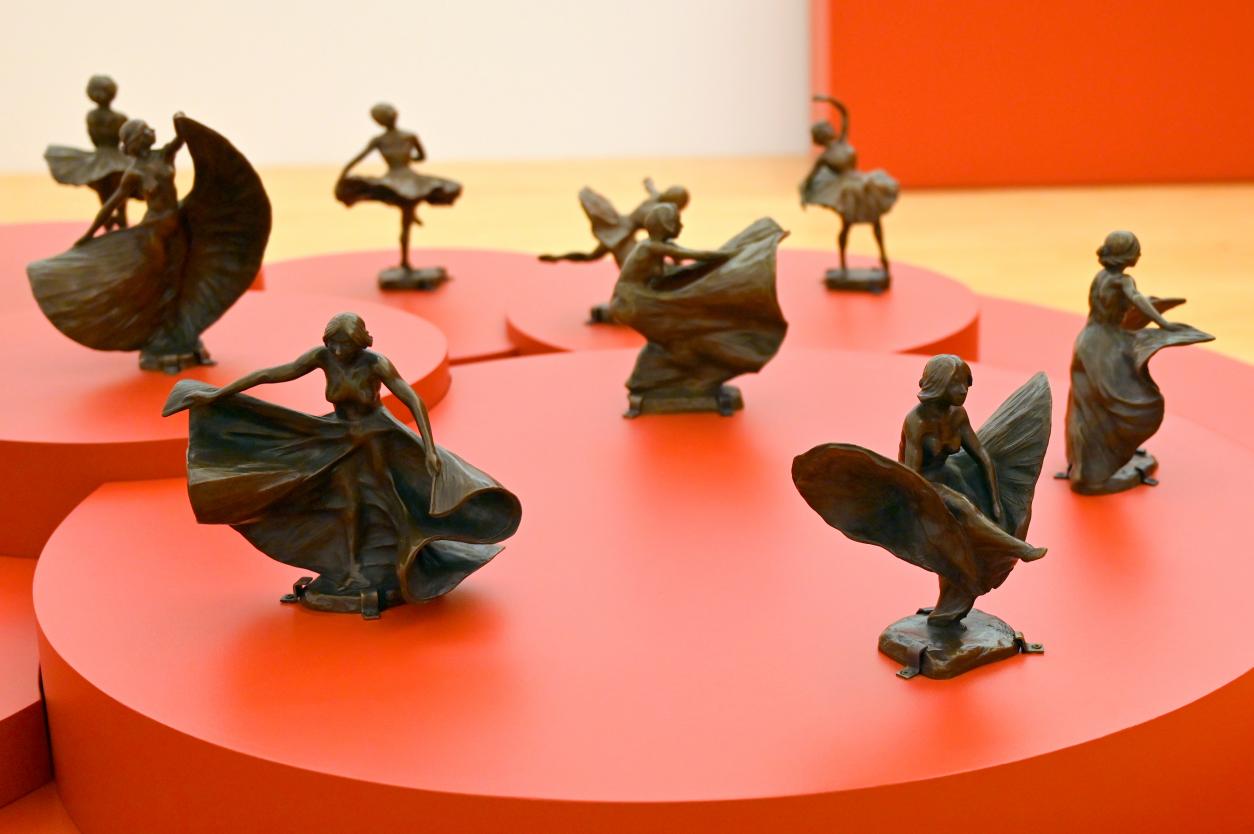 François-Rupert Carabin (1887–1920), Loïe Fuller, Straßburg, Musée d’Art moderne et contemporain, Saal 8, 1896–1897, Bild 4/5