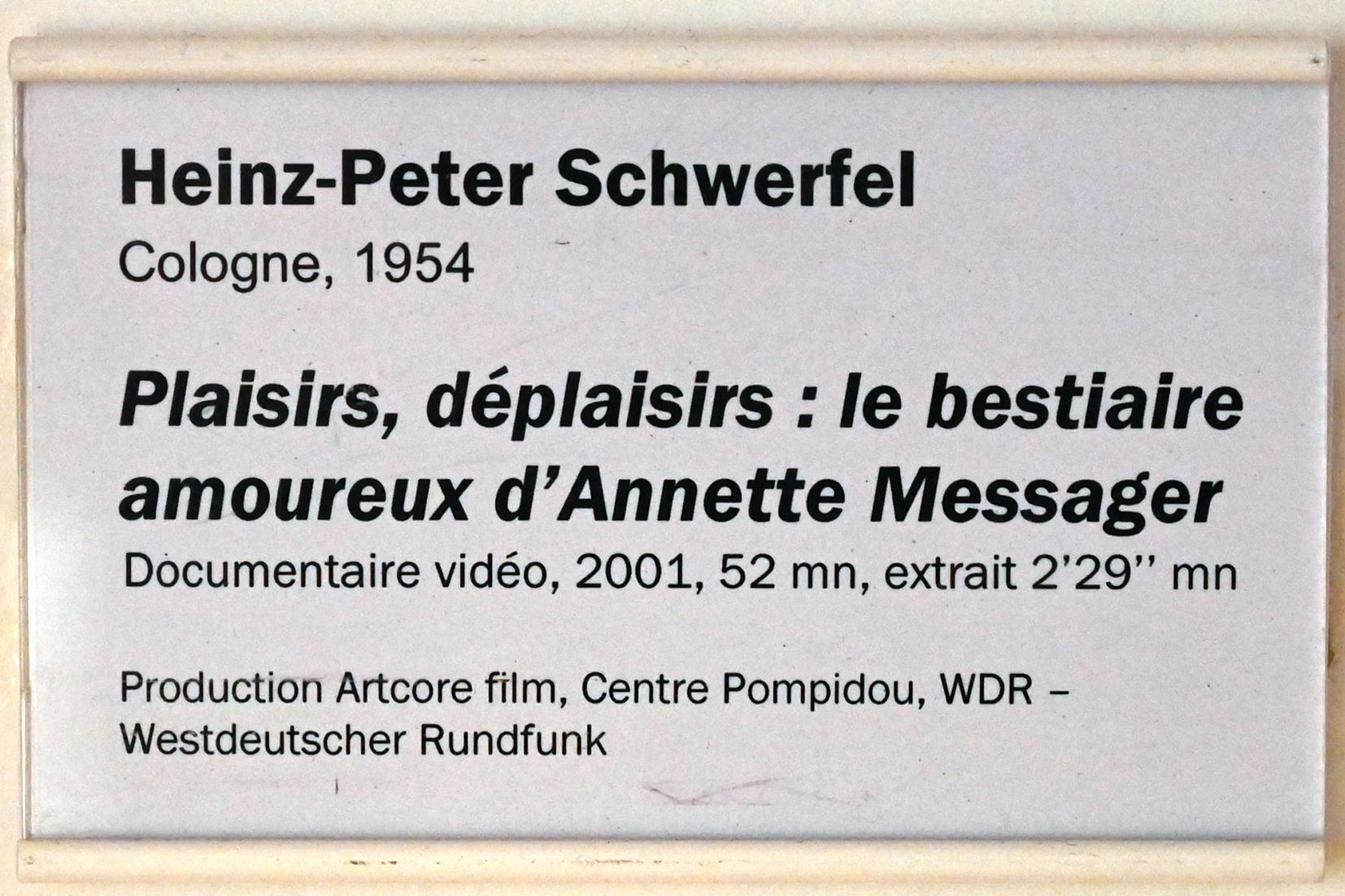 Heinz Peter Schwerfel (2001), Freude, Unmut: Die geheimen Fantasien der Annette Messager, Straßburg, Musée d’Art moderne et contemporain, Saal 17, 2001, Bild 9/10