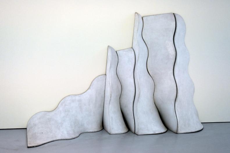 Pino Pascali (1964–1966), Wasserfälle, Straßburg, Musée d’Art moderne et contemporain, Saal Obergeschoß 5, 1966, Bild 2/3