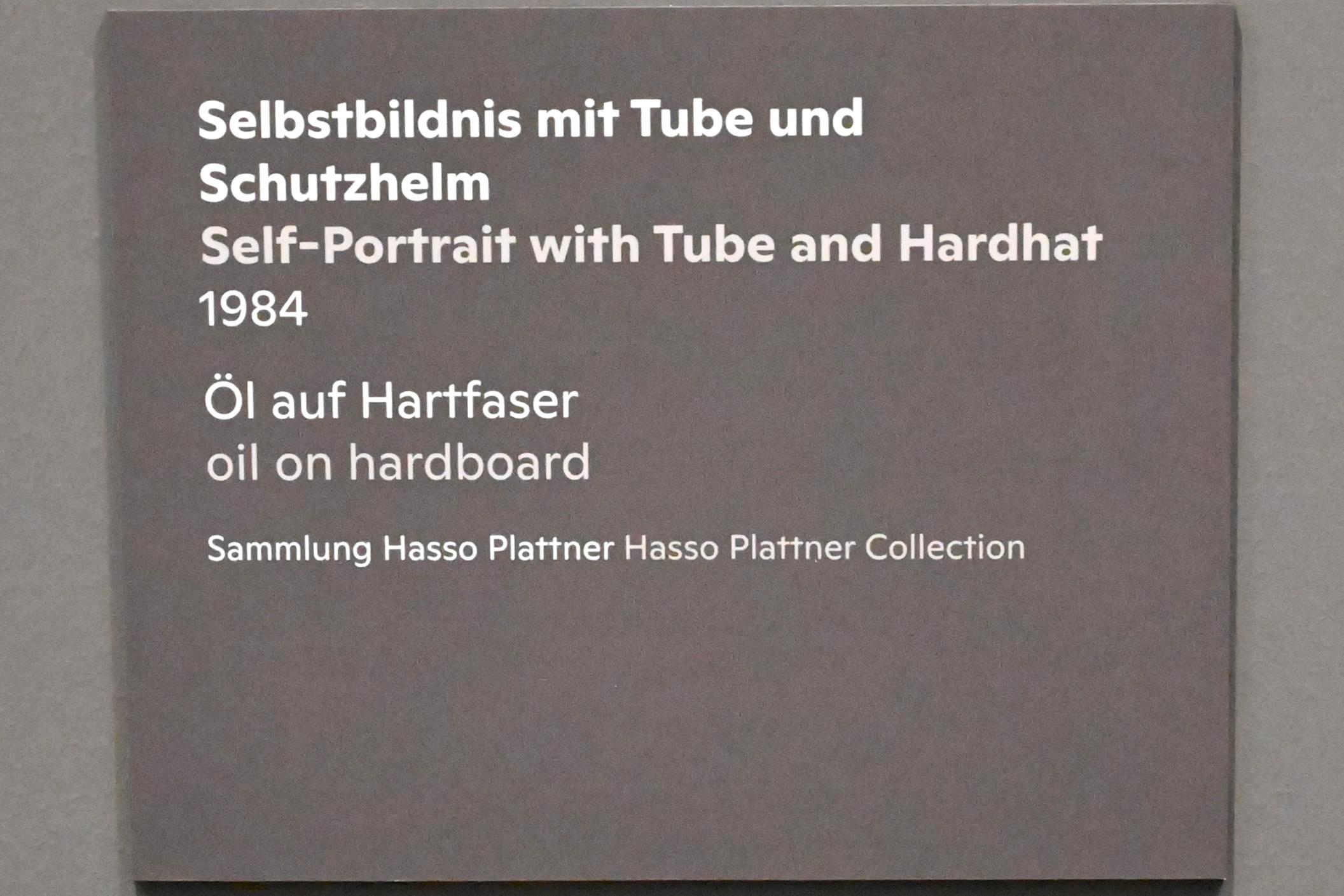 Willi Sitte (1938–2002), Selbstbildnis mit Tube und Schutzhelm, Halle (Saale), Kunstmuseum Moritzburg, Ausstellung "Sittes Welt" vom 03.10.2021 - 06.02.2022, Saal 8, 1984, Bild 2/2