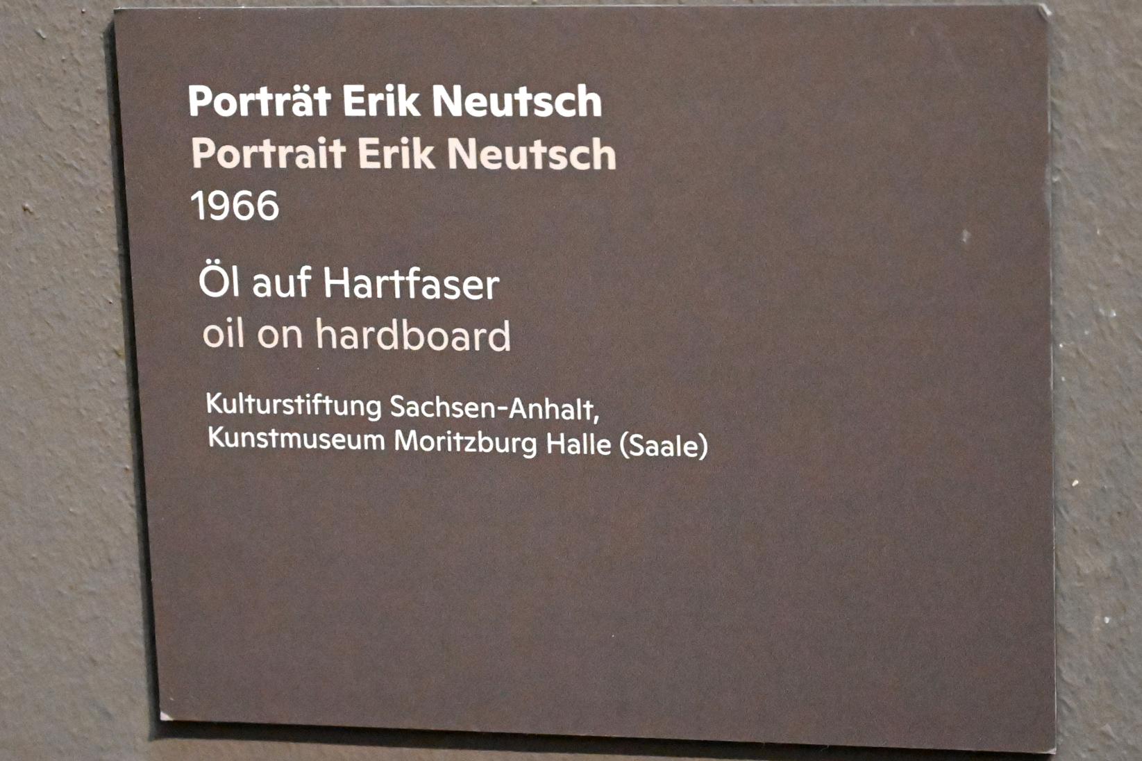 Willi Sitte (1938–2002), Porträt Erik Neutsch, Halle (Saale), Kunstmuseum Moritzburg, Ausstellung "Sittes Welt" vom 03.10.2021 - 06.02.2022, Saal 13, 1966, Bild 2/2