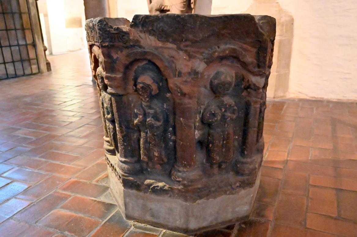 Taufbecken, Trotha, Kirche St. Briccius, jetzt Halle (Saale), Kunstmuseum Moritzburg, Mittelalter Saal 2, 13. Jhd., Bild 2/4