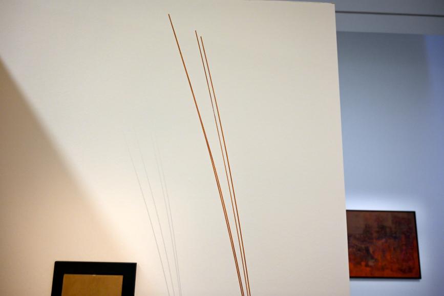 Hermann Glöckner (1931–1981), Vier sich auffächernde Stäbe, schwingend, Halle (Saale), Kunstmuseum Moritzburg, Wege der Moderne, Glöckner, Bartnig, 1972, Bild 3/4