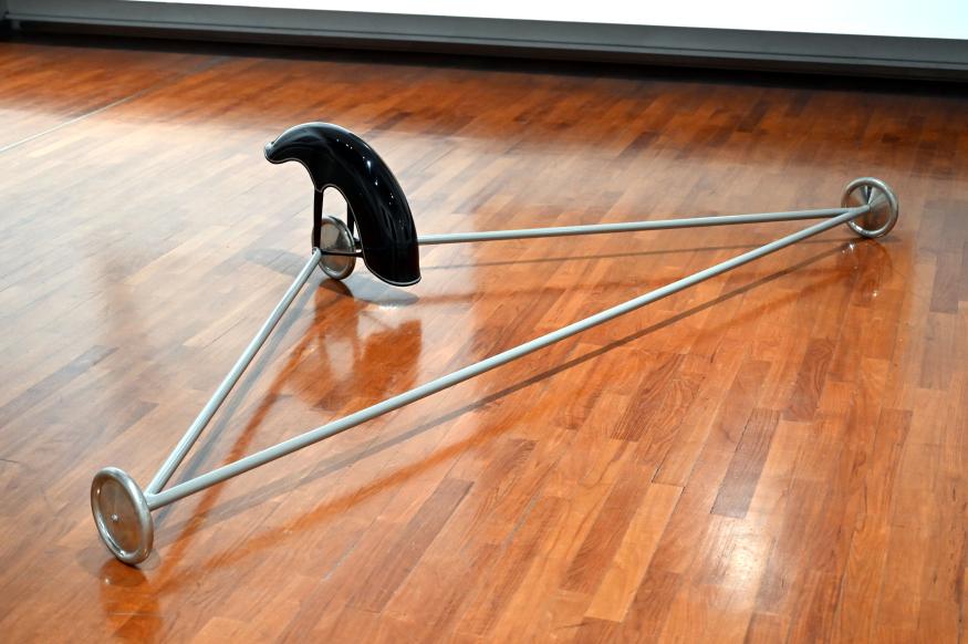 Gianni Piacentino (1969), Straßendreieck, Turin, Galleria civica d'arte moderna e contemporanea (GAM Torino), Saal 16, 1969, Bild 2/4