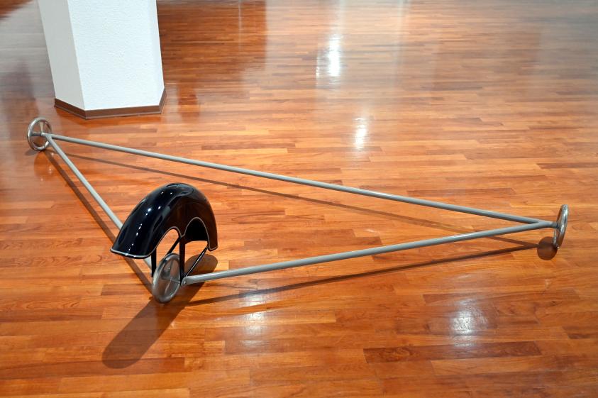 Gianni Piacentino (1969), Straßendreieck, Turin, Galleria civica d'arte moderna e contemporanea (GAM Torino), Saal 16, 1969, Bild 3/4