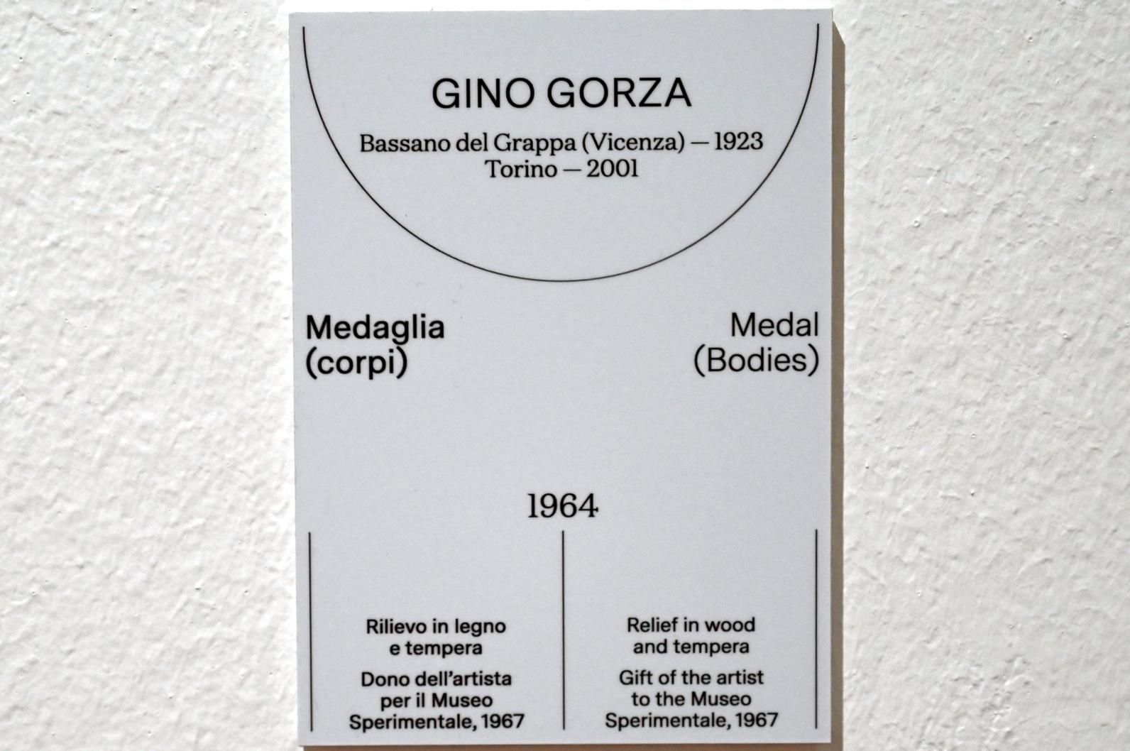 Gino Gorza (1964), Medaille (Körper), Turin, Galleria civica d'arte moderna e contemporanea (GAM Torino), Saal 17, 1964, Bild 2/2