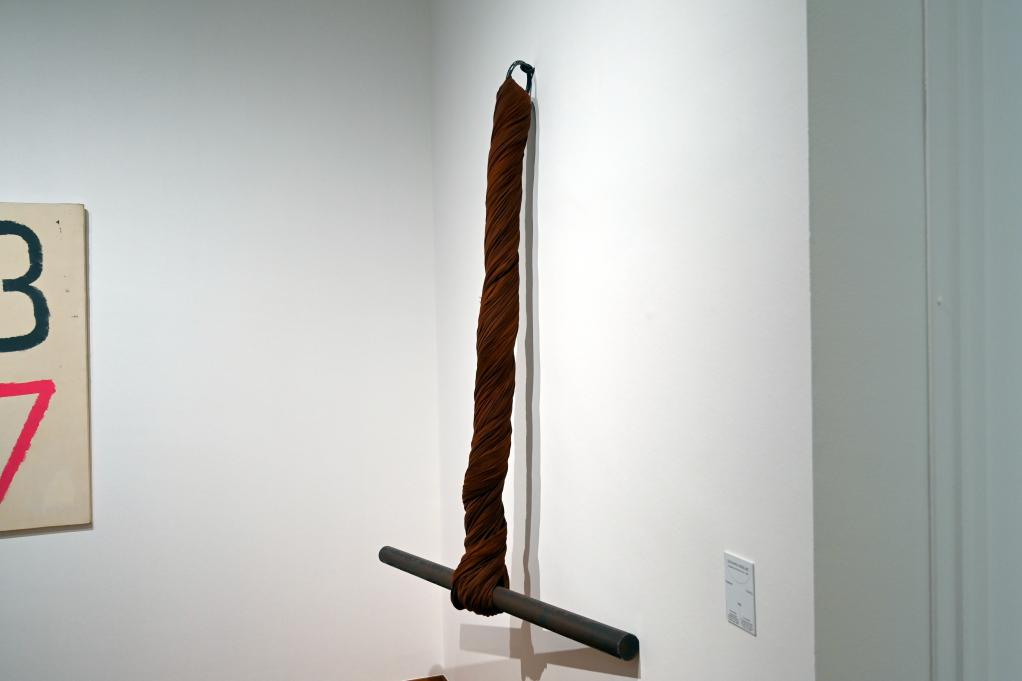 Giovanni Anselmo (1968–1969), Verdrehung, Turin, Galleria civica d'arte moderna e contemporanea (GAM Torino), Saal 19, 1968, Bild 2/3