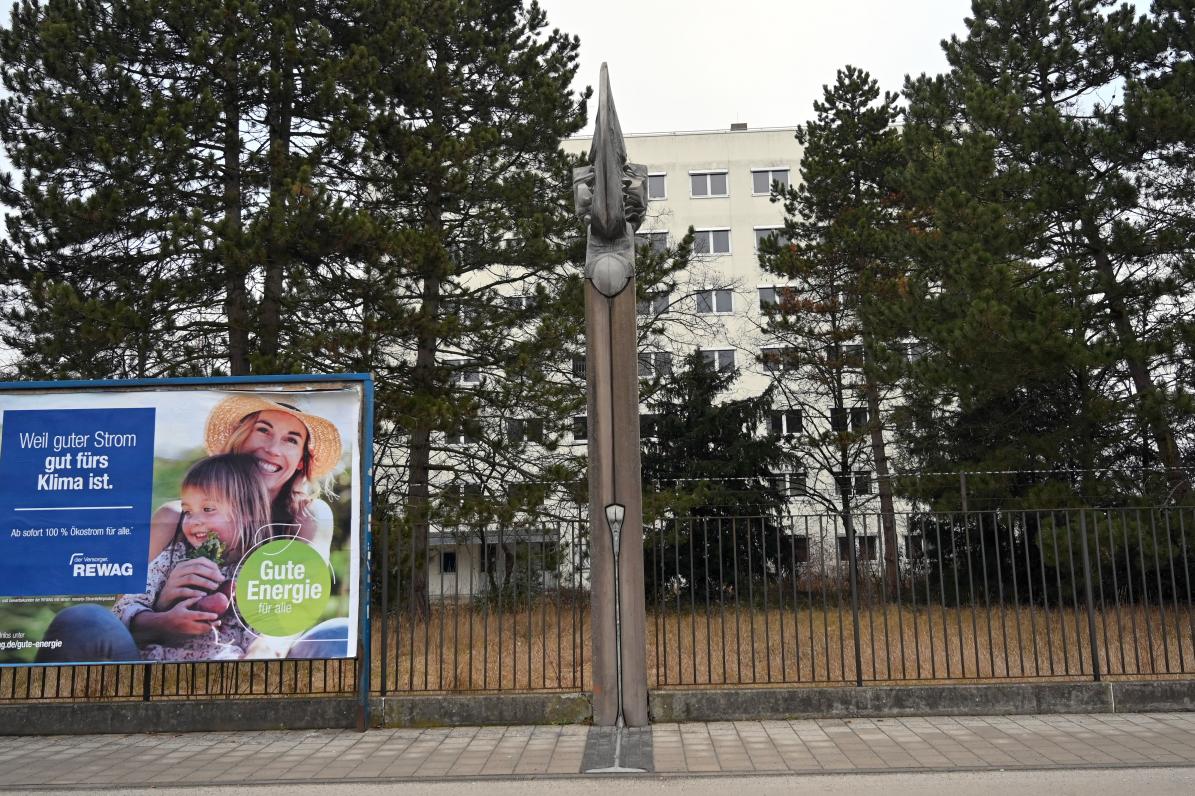Helmut Langhammer (1981), Schild, Regensburg, Landshuterstraße, 1981, Bild 5/8