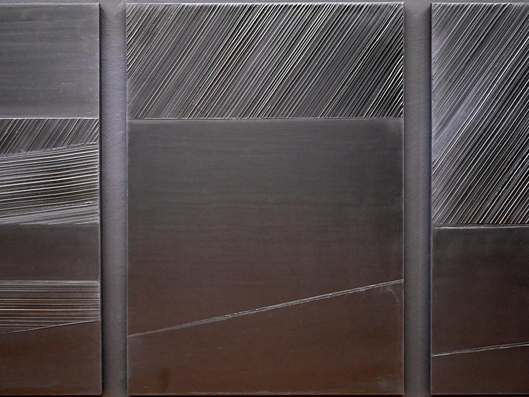 Pierre Soulages (1946–2019), Malerei 222 x 157 cm, 14. Januar 1991, Chemnitz, Kunstsammlungen am Theaterplatz, Ausstellung "Soulages" vom 28.03.-25.07.2021, Saal 1, 1991, Bild 1/2