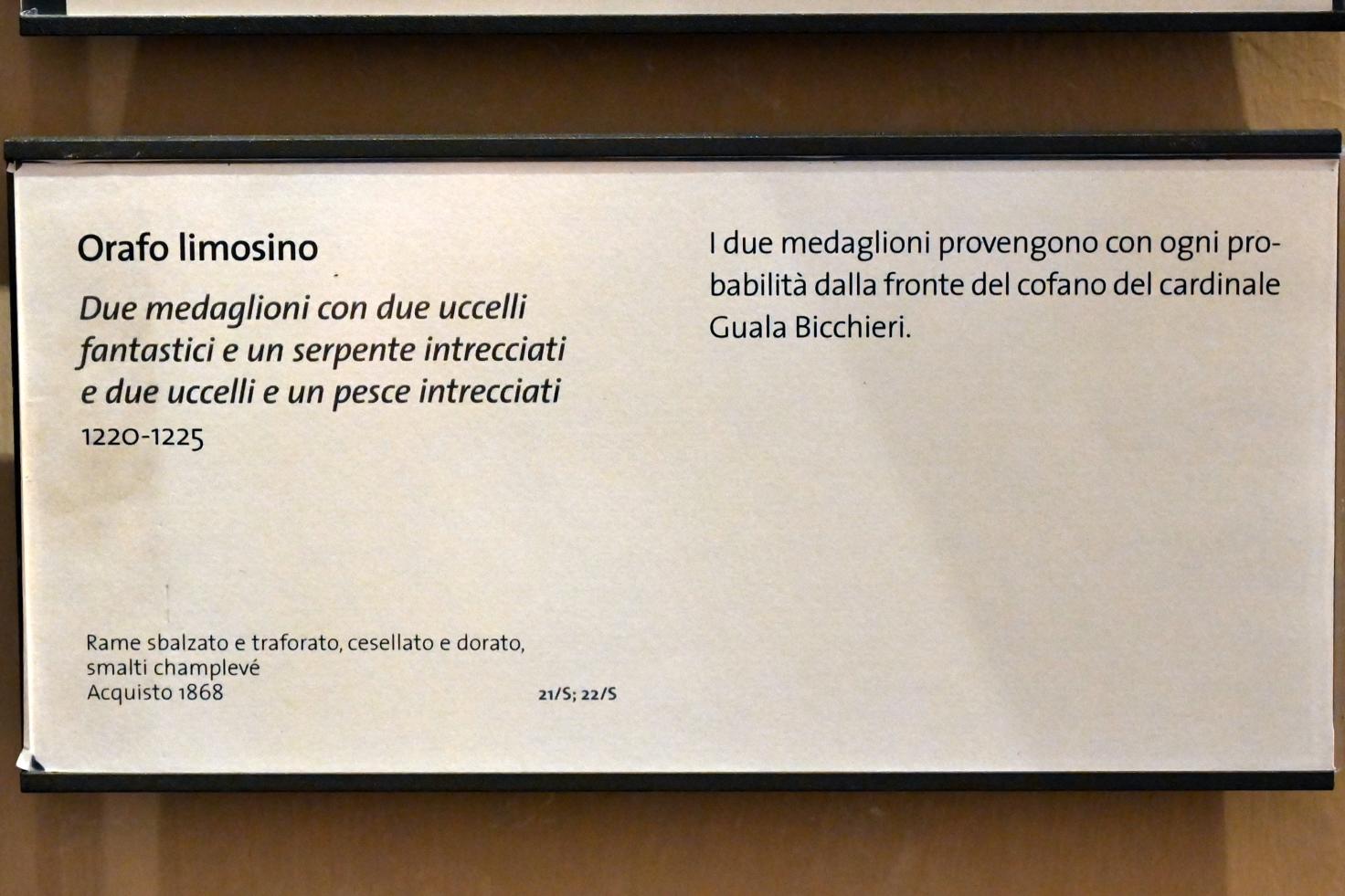 Zwei Medaillons des Kardinals Guala Bicchieri, Turin, Museo civico d'arte antica, Saal 8, 1220–1225, Bild 2/2