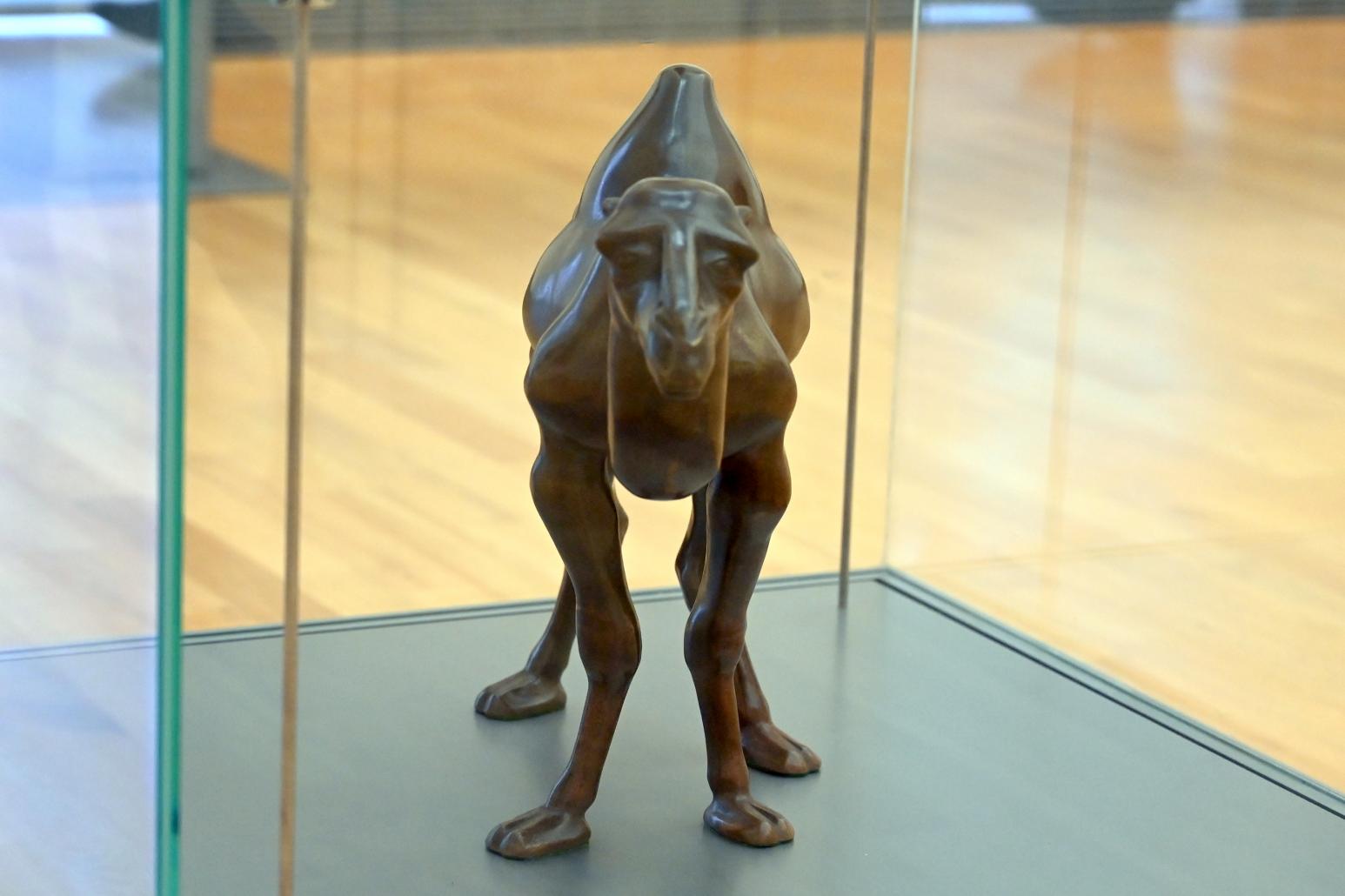 Philipp Harth (1925–1948), Schreitendes Dromedar, Mainz, Landesmuseum, Moderne, Saal 10, 1925, Bild 2/4