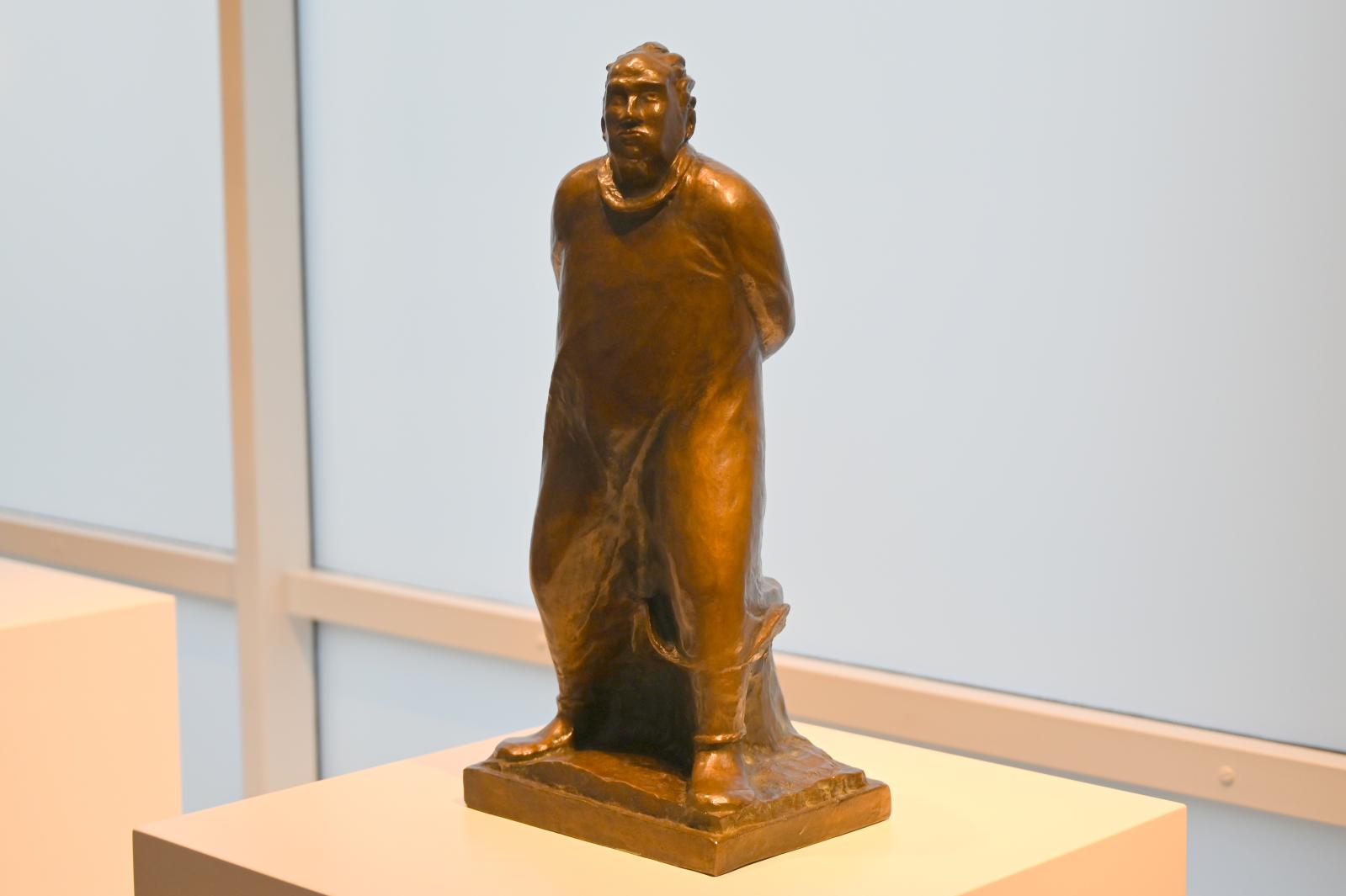 Ernst Barlach (1906–1936), Der Spaziergänger, Darmstadt, Hessisches Landesmuseum, Saal 6, 1912, Bild 2/4