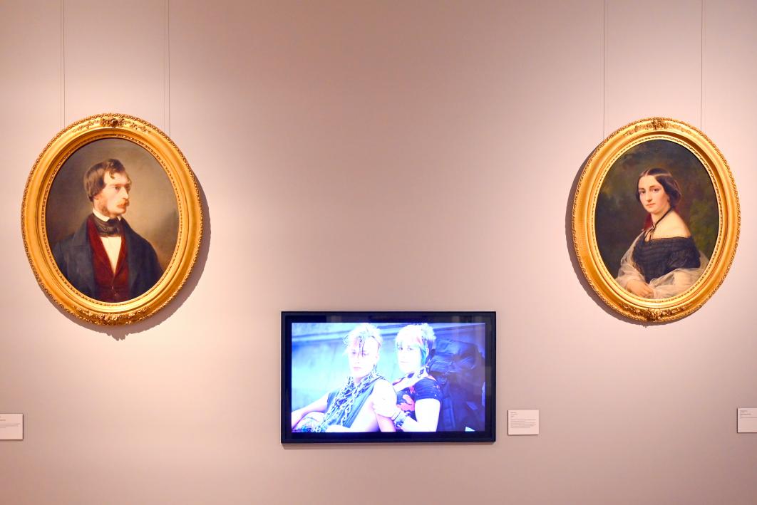 Martin Brand (2011), Punks, Darmstadt, Hessisches Landesmuseum, Saal 8, 2011, Bild 2/3