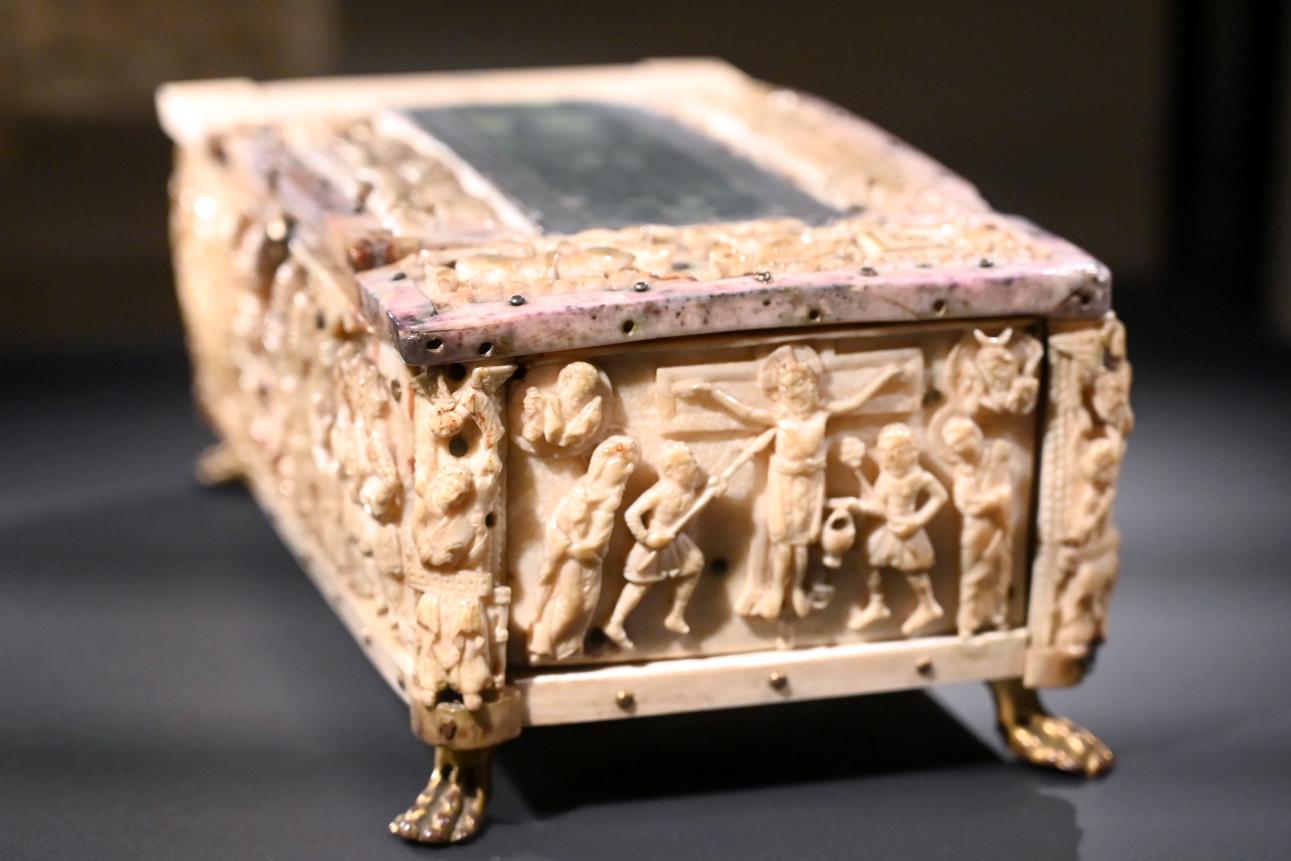 Tragaltar, Darmstadt, Hessisches Landesmuseum, Kunsthandwerk, 1050–1075, Bild 2/3