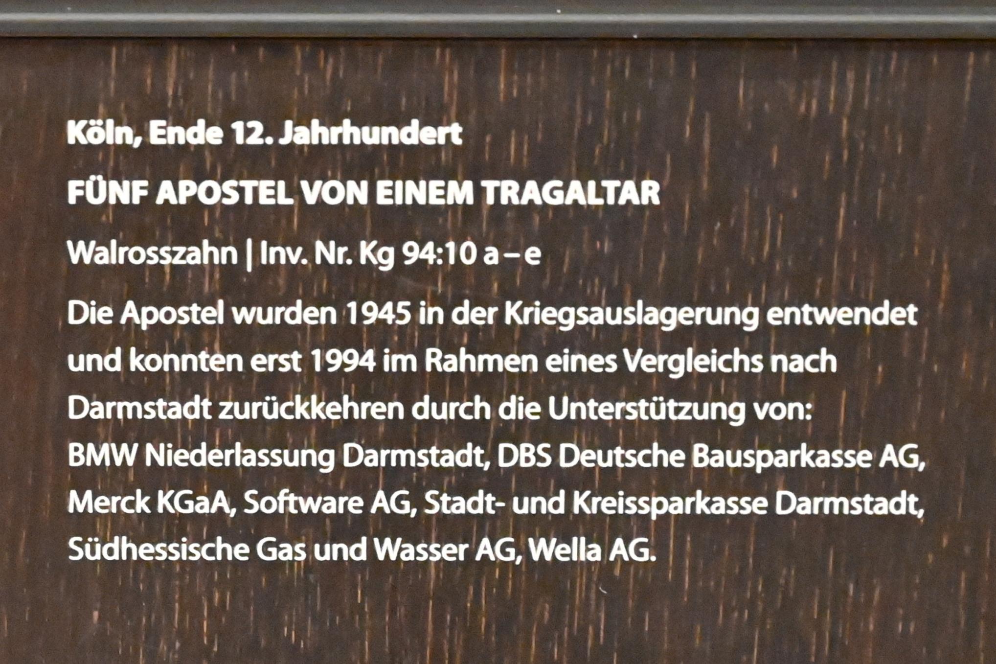 Fünf Apostel von einem Tragaltar, Darmstadt, Hessisches Landesmuseum, Kunsthandwerk, Ende 12. Jhd., Bild 2/2