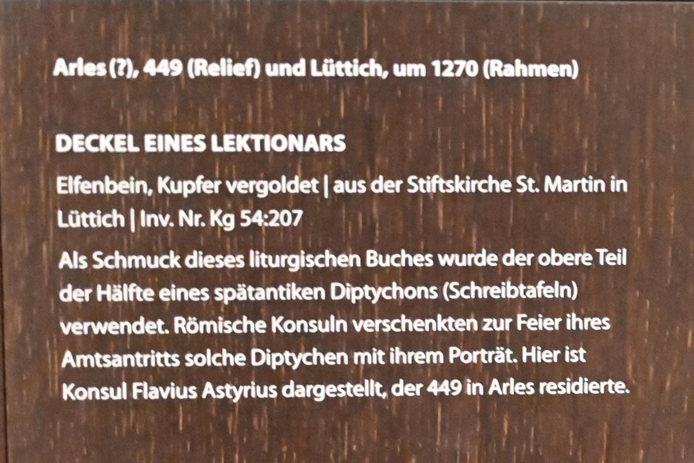 Deckel eines Lektionars, Lüttich, Basilika St. Martin, jetzt Darmstadt, Hessisches Landesmuseum, Kunsthandwerk, 449, Bild 2/2