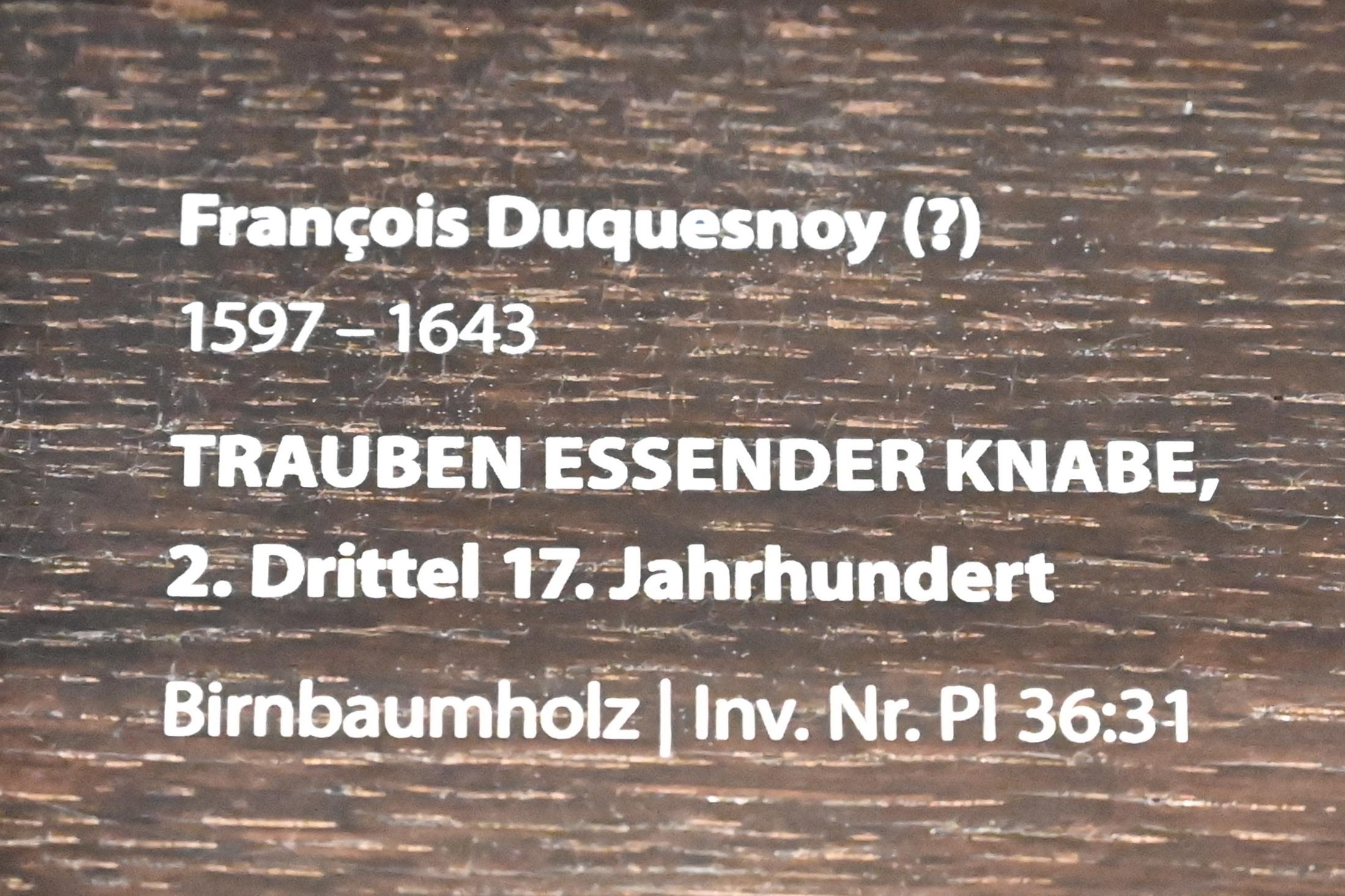 François Duquesnoy (1625–1643), Trauben essender Knabe, Darmstadt, Hessisches Landesmuseum, Fürstliche Schatzkammer, 2. Drittel 17. Jhd., Bild 2/2