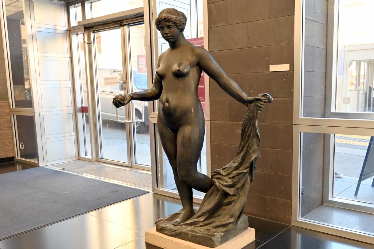 Auguste Renoir (Pierre-Auguste Renoir) (1866–1918), Venus Victrix, Köln, Wallraf-Richartz-Museum, Eingangshalle, 1914, Bild 2/3