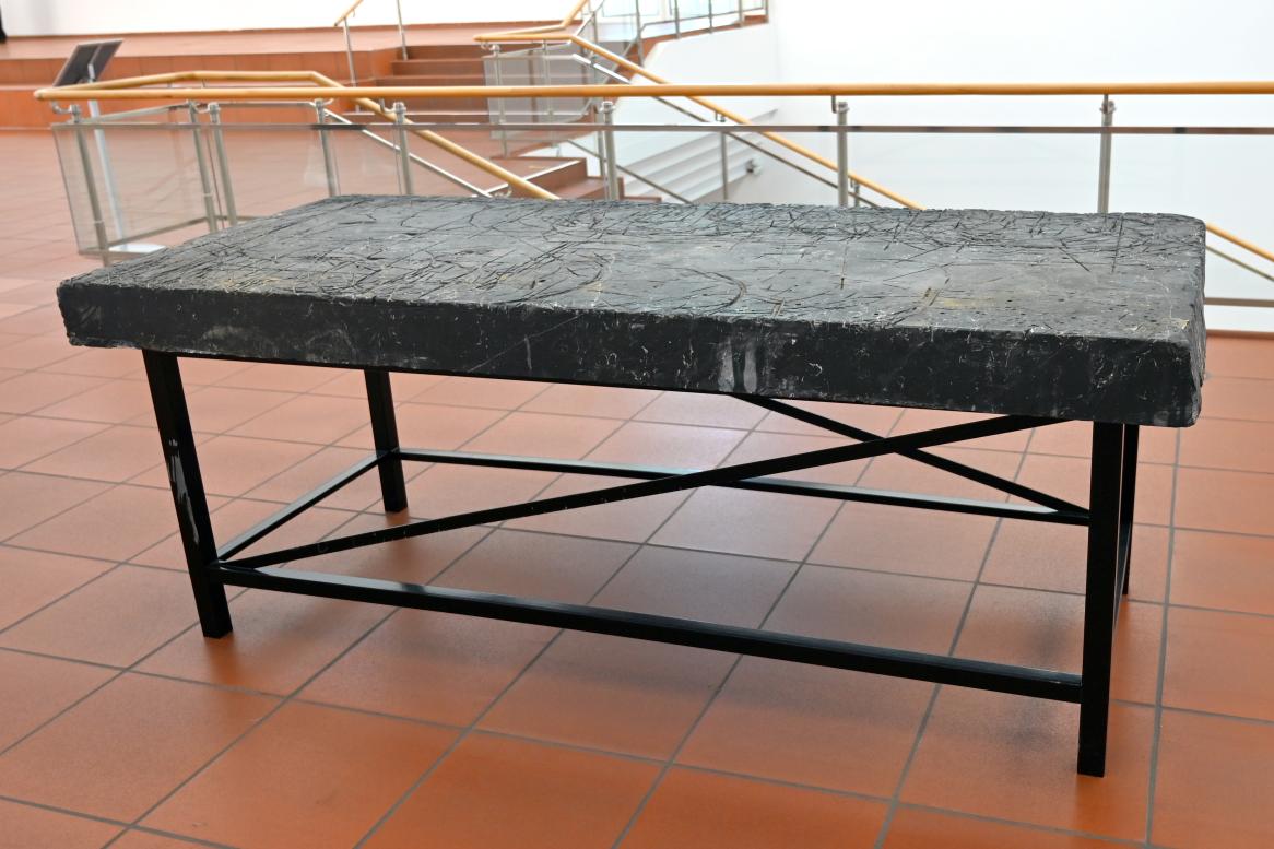 Bojan Šarčević (2003–2004), Arbeitsfläche I, Köln, Museum Ludwig, 02.01, 2004, Bild 2/3