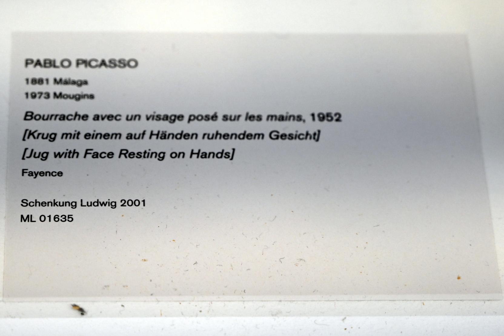 Pablo Picasso (1897–1972), Krug mit einem auf Händen ruhendem Gesicht, Köln, Museum Ludwig, 02.37, 1952, Bild 2/2