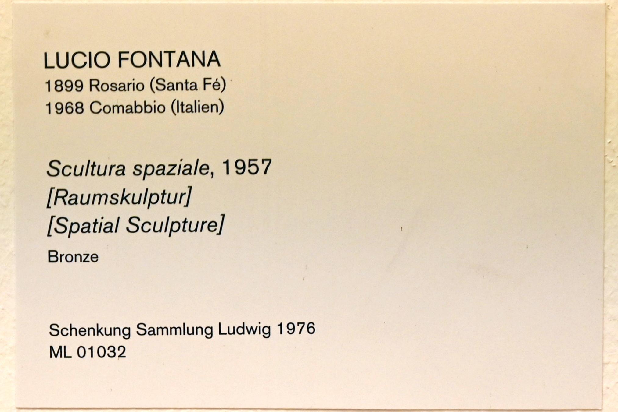 Lucio Fontana (1934–1966), Raumskulptur, Köln, Museum Ludwig, 01.62, 1957, Bild 4/4
