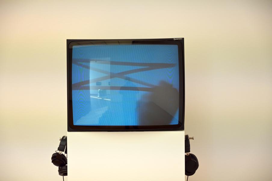 Gary Kuehn (1963–1972), Ohne Titel (aus: Gerry Schum, Fernsehausstellung II - Identifikationen), Köln, Museum Ludwig, 01.45, 1970, Bild 4/6