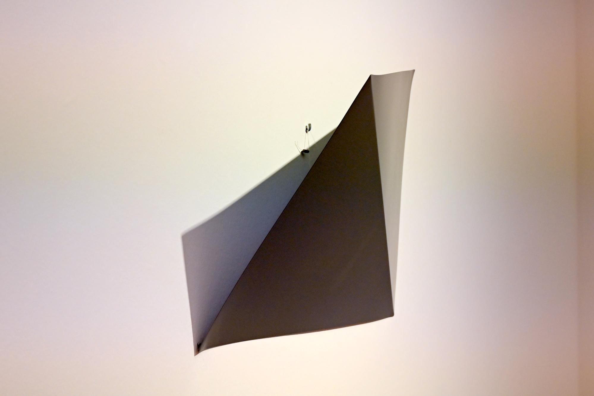 Charlotte Posenenske (1965–1966), Diagonale Faltung, Köln, Museum Ludwig, 01.40, 1966, Bild 2/3