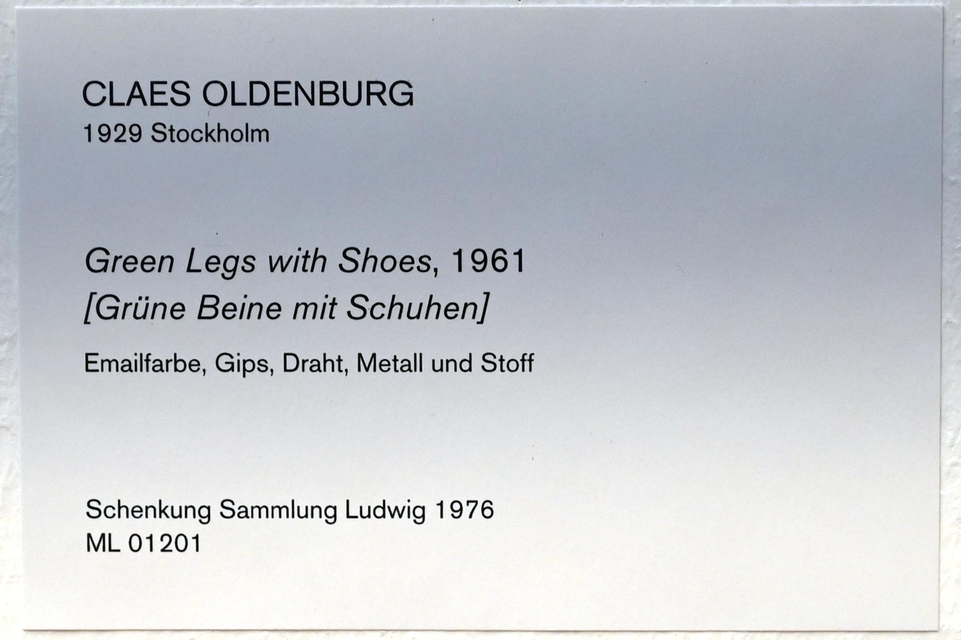 Claes Oldenburg (1961–1971), Grüne Beine mit Schuhen, Köln, Museum Ludwig, 01.13, 1961, Bild 3/3