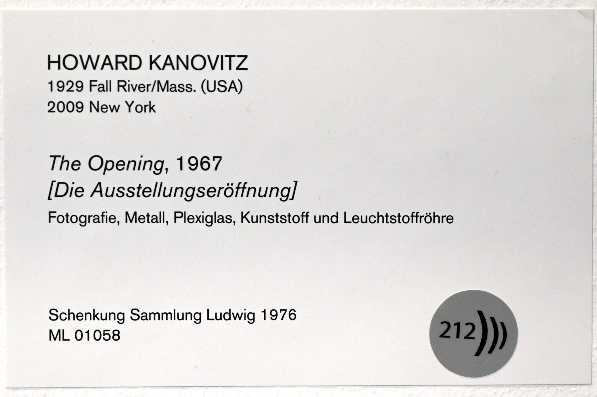 Howard Kanovitz (1967–1973), Die Ausstellungseröffnung, Köln, Museum Ludwig, 01.11, 1967, Bild 2/2