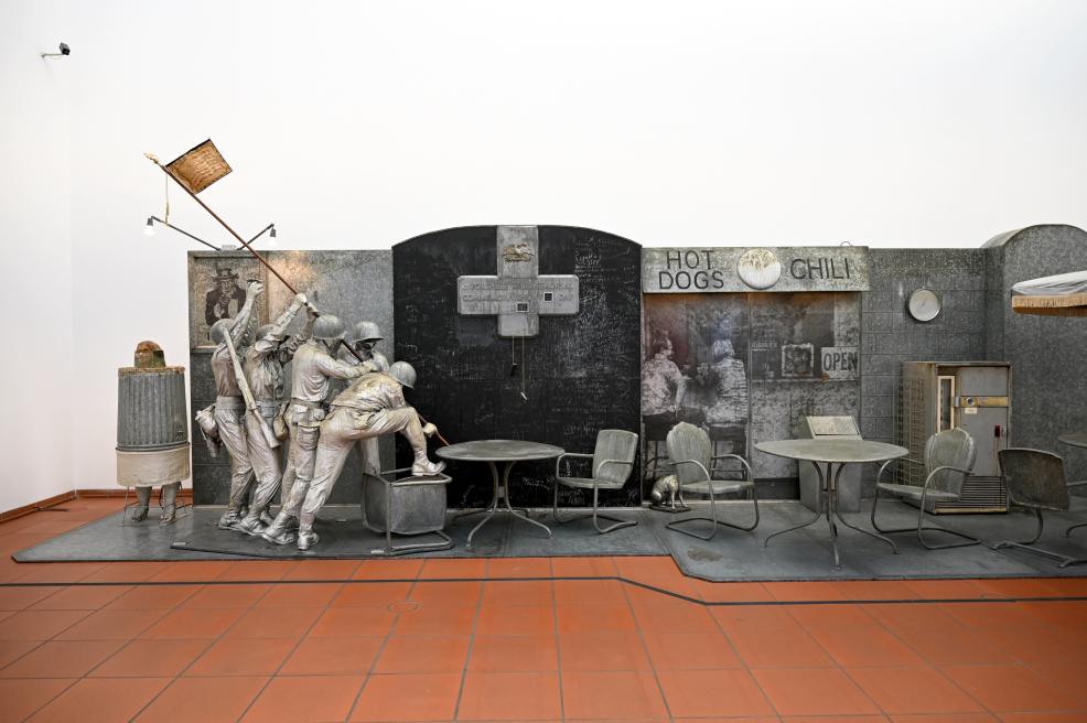 Edward Kienholz (1961–1973), Das tragbare Kriegerdenkmal (The Portable War Memorial), Köln, Museum Ludwig, 01.05, 1968, Bild 3/5