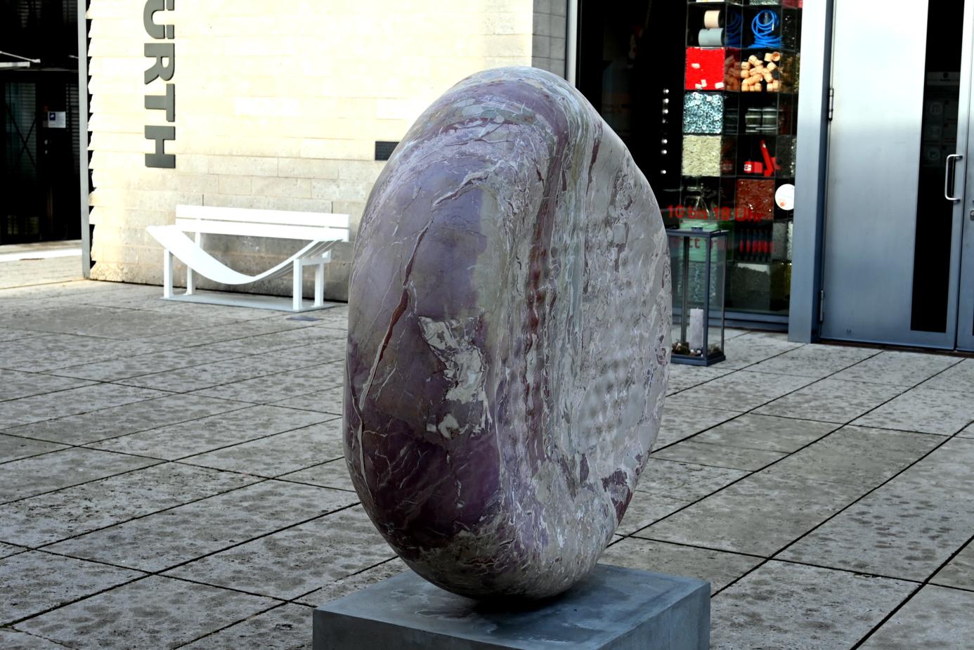 Erwin Wurm (2003–2021), Hope, Schwäbisch Hall, Kunsthalle Würth, 2020, Bild 2/4