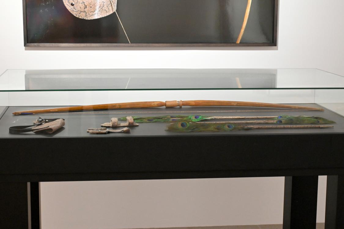Naia del Castillo (2003), Bogenschießen, Schwäbisch Hall, Kunsthalle Würth, Ausstellung "Sport, Spaß und Spiel" vom 13.12.2021 - 26.02.2023, Untergeschoß, 2003, Bild 3/4