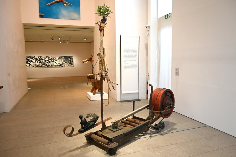Jean Tinguely (1954–1990), African Queen, Schwäbisch Hall, Kunsthalle Würth, Ausstellung "Sport, Spaß und Spiel" vom 13.12.2021 - 26.02.2023, Untergeschoß, 1988–1989, Bild 2/3