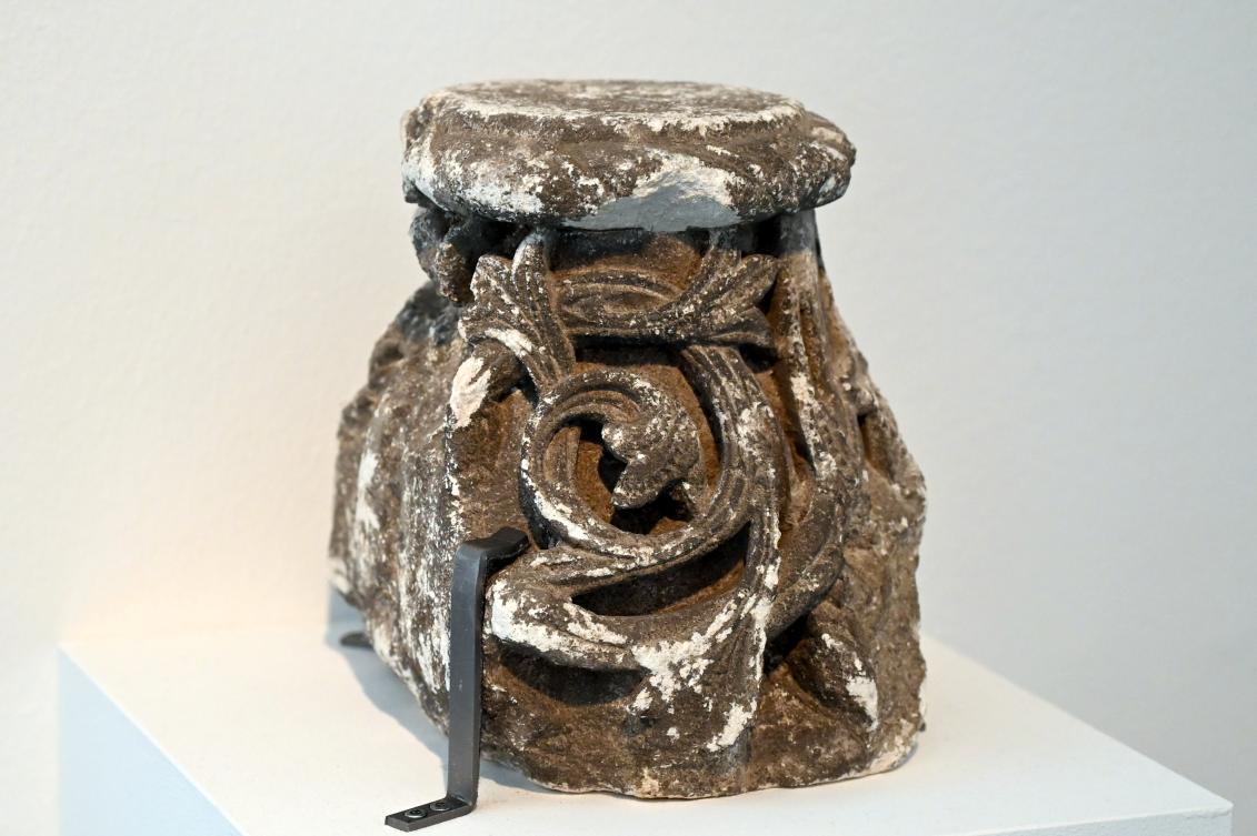 Fragment eines Rankenkapitells, Köln, Museum Schnütgen, Saal 2, um 1200, Bild 2/3