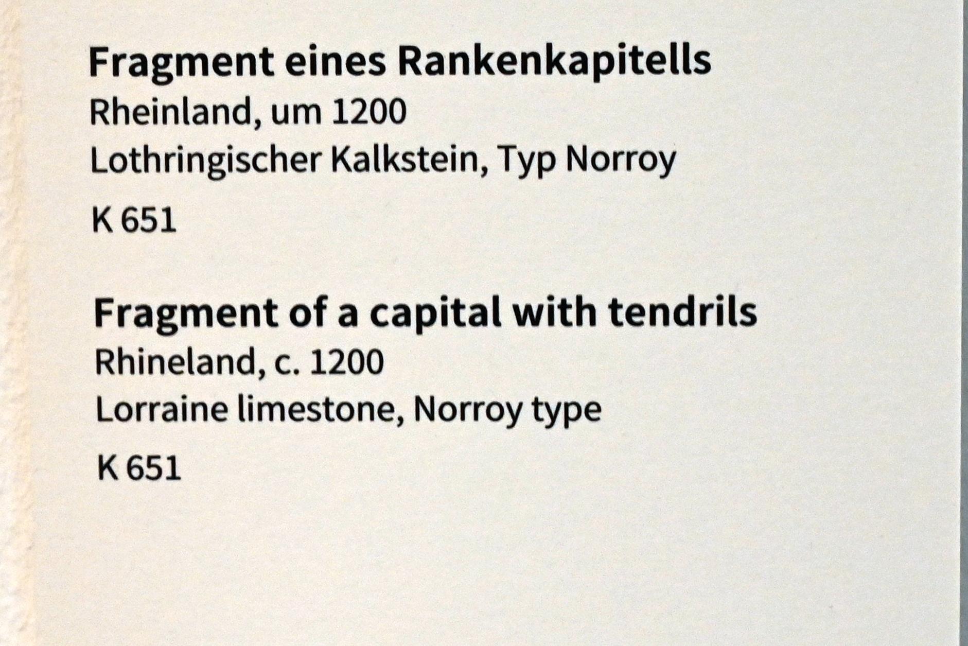 Fragment eines Rankenkapitells, Köln, Museum Schnütgen, Saal 2, um 1200, Bild 3/3